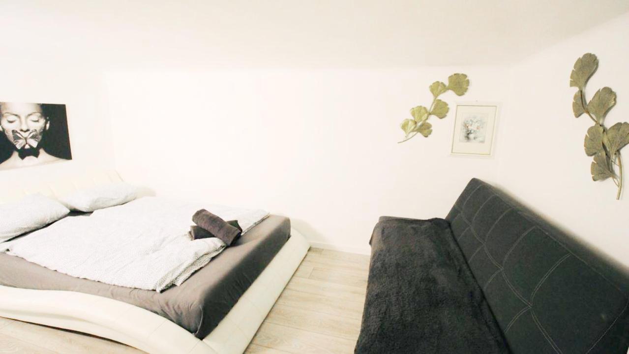 Comfortable Rooms In Akh Area فيينا المظهر الخارجي الصورة