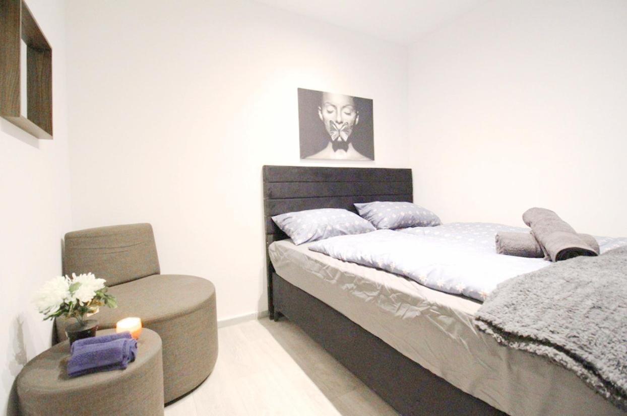 Comfortable Rooms In Akh Area فيينا المظهر الخارجي الصورة