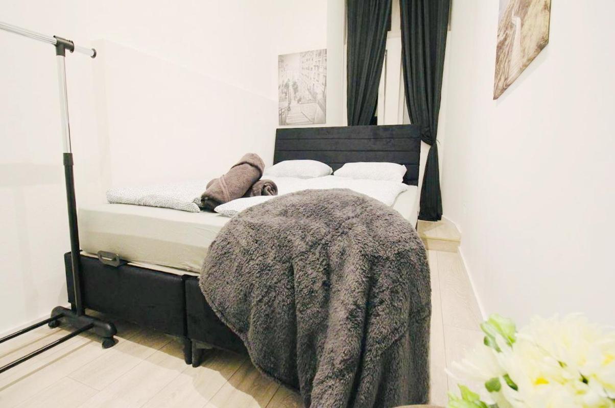 Comfortable Rooms In Akh Area فيينا المظهر الخارجي الصورة