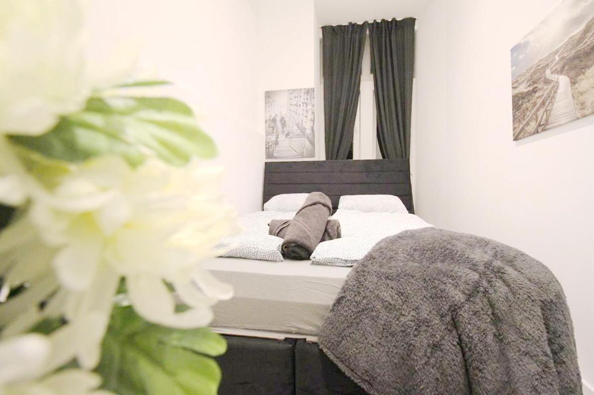 Comfortable Rooms In Akh Area فيينا المظهر الخارجي الصورة
